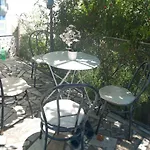 Nikas Vila Sarande